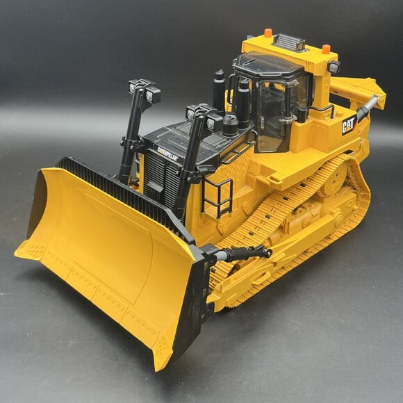 Bruder 02453 Cat® Large Track Dozer 24.12.12 - Used - Picture 1 of 13